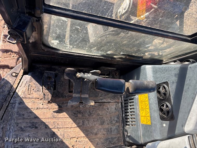 image for item FI0073 Yanmar VIO55-6A mini excavator