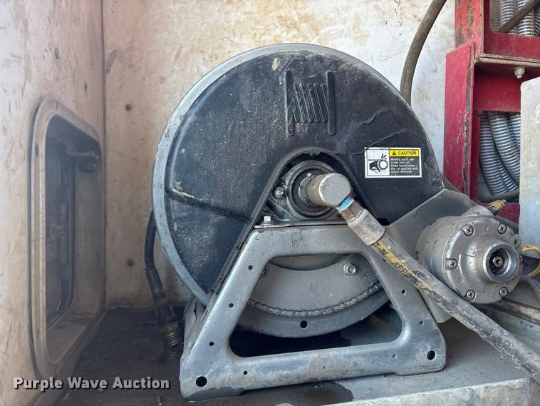 image for item FI0075 2016 Western Star 4900 hydrovac truck