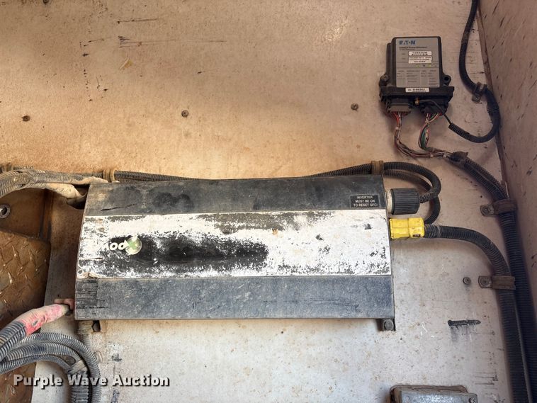 image for item FI0075 2016 Western Star 4900 hydrovac truck