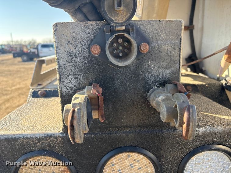 image for item FI0075 2016 Western Star 4900 hydrovac truck