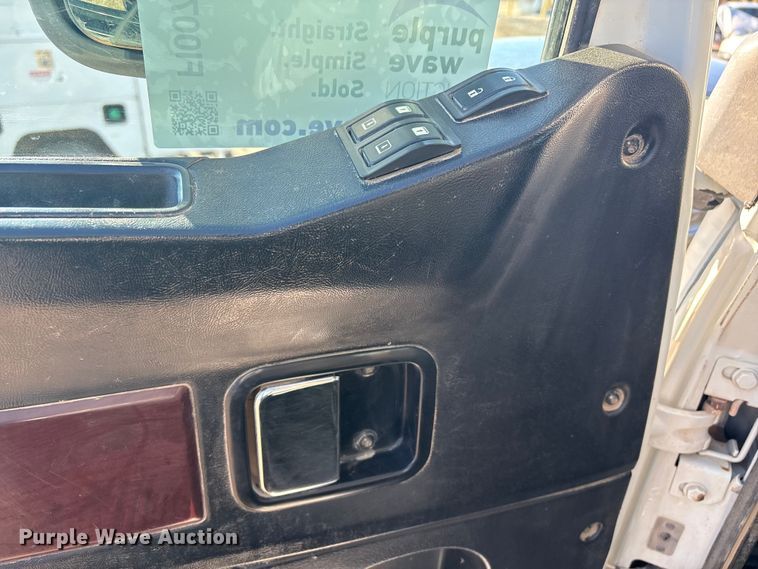 image for item FI0075 2016 Western Star 4900 hydrovac truck