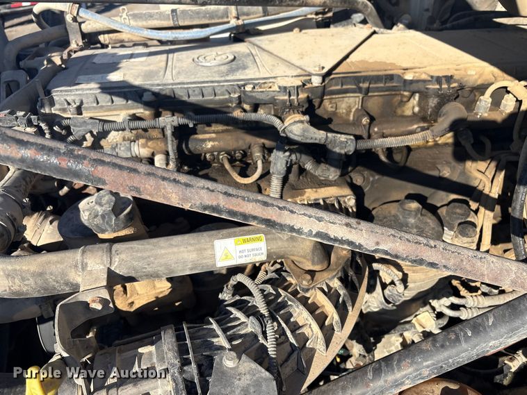 image for item FI0075 2016 Western Star 4900 hydrovac truck