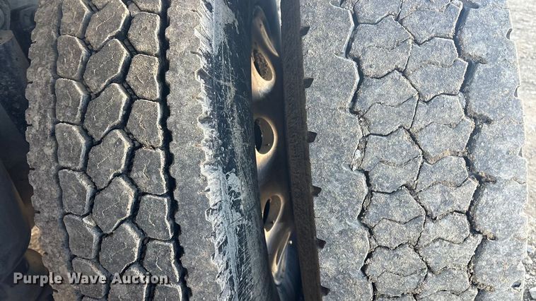 image for item FI0075 2016 Western Star 4900 hydrovac truck