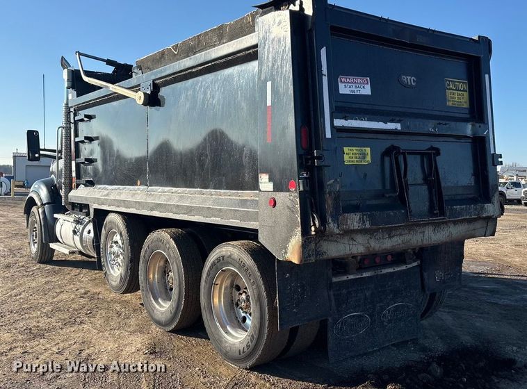 image for item FI0076 2018 Kenworth T880 dump truck