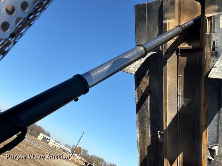 image for item FI0076 2018 Kenworth T880 dump truck