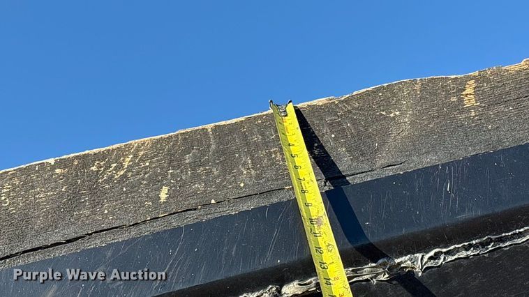 image for item FI0076 2018 Kenworth T880 dump truck