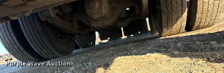 image for item FI0076 2018 Kenworth T880 dump truck