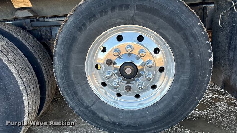 image for item FI0076 2018 Kenworth T880 dump truck