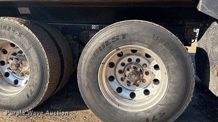 image for item FI0076 2018 Kenworth T880 dump truck