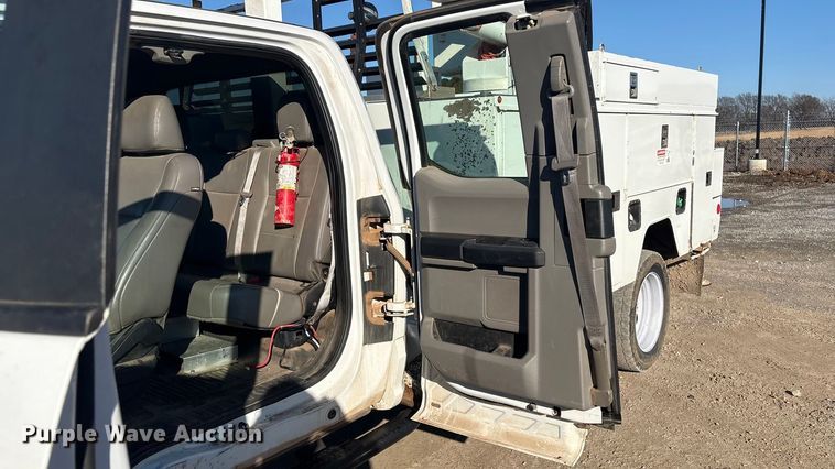 image for item FI0078 2018 Ford F550 bucket truck