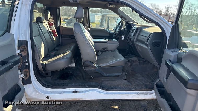 image for item FI0078 2018 Ford F550 bucket truck