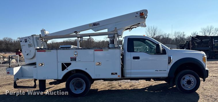 image for item FI0079 2017 Ford F450 bucket truck