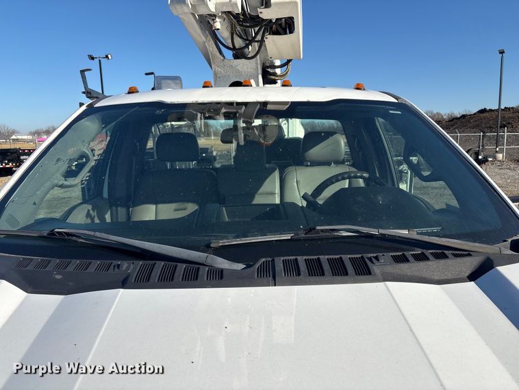 image for item FI0079 2017 Ford F450 bucket truck