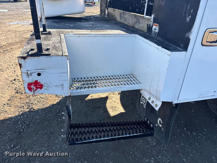 image for item FI0079 2017 Ford F450 bucket truck