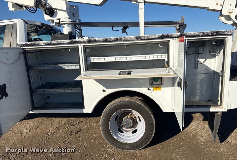 image for item FI0079 2017 Ford F450 bucket truck