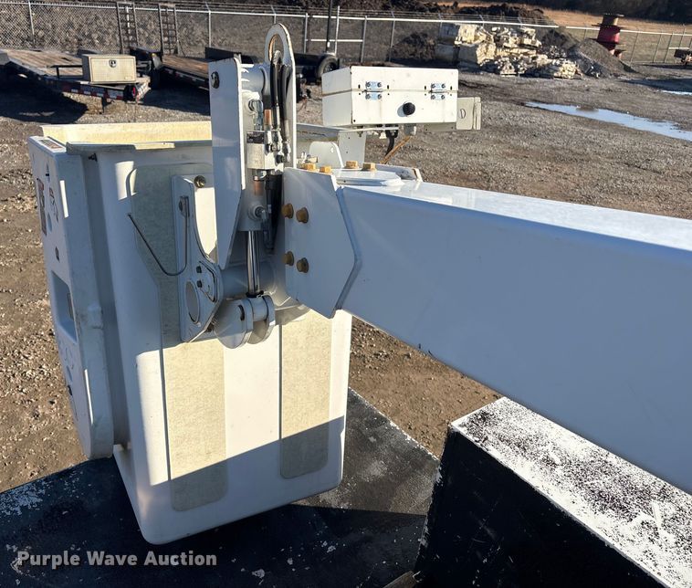 image for item FI0079 2017 Ford F450 bucket truck