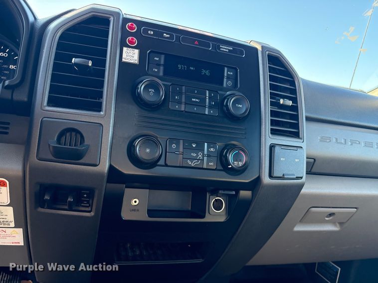 image for item FI0079 2017 Ford F450 bucket truck