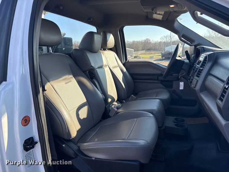 image for item FI0079 2017 Ford F450 bucket truck