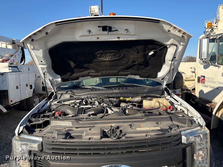 image for item FI0079 2017 Ford F450 bucket truck