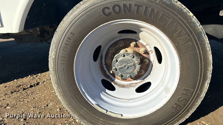 image for item FI0079 2017 Ford F450 bucket truck