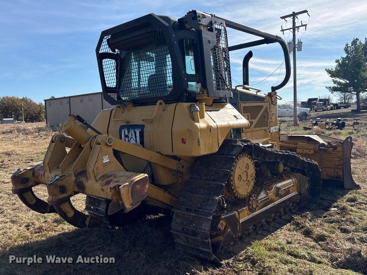 image for item FI0080 2008 Caterpillar D6N XL dozer