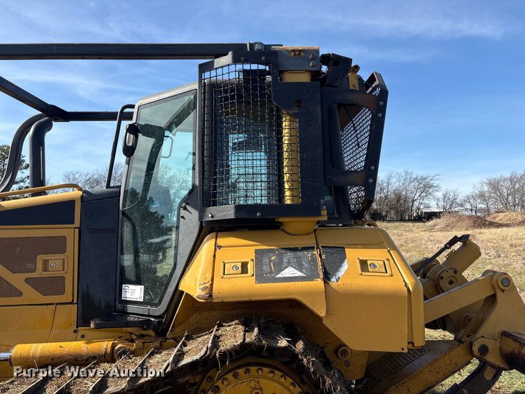 image for item FI0080 2008 Caterpillar D6N XL dozer
