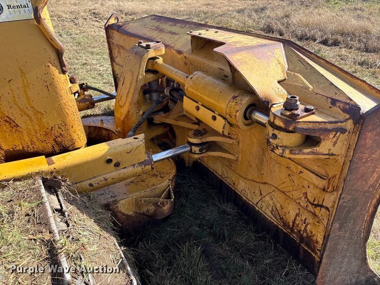 image for item FI0080 2008 Caterpillar D6N XL dozer