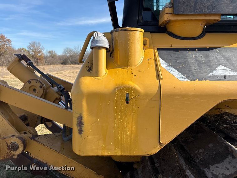 image for item FI0080 2008 Caterpillar D6N XL dozer