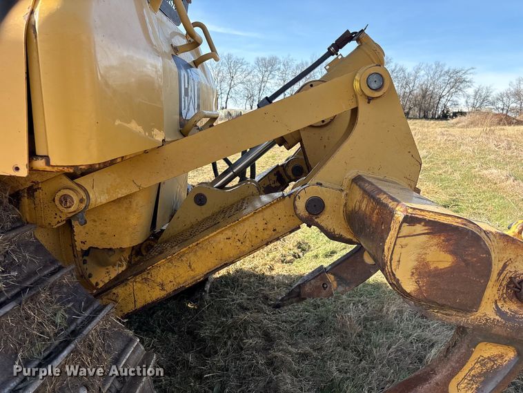 image for item FI0080 2008 Caterpillar D6N XL dozer