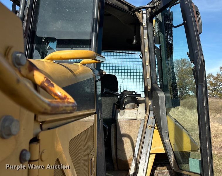 image for item FI0080 2008 Caterpillar D6N XL dozer