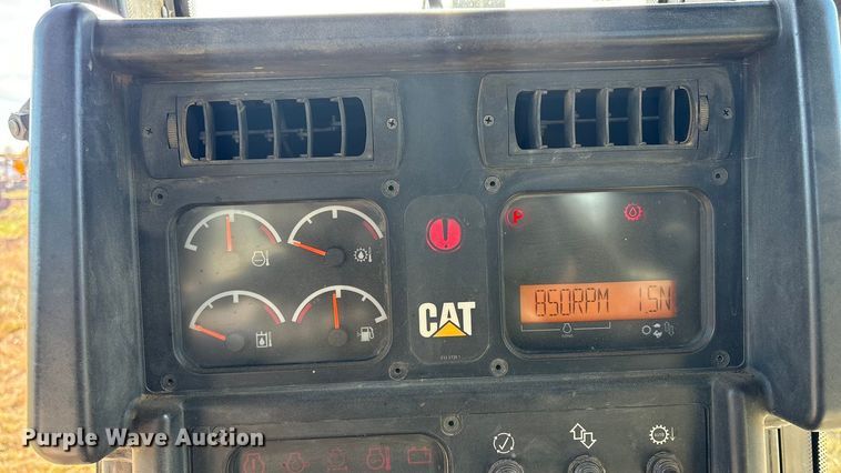 image for item FI0080 2008 Caterpillar D6N XL dozer