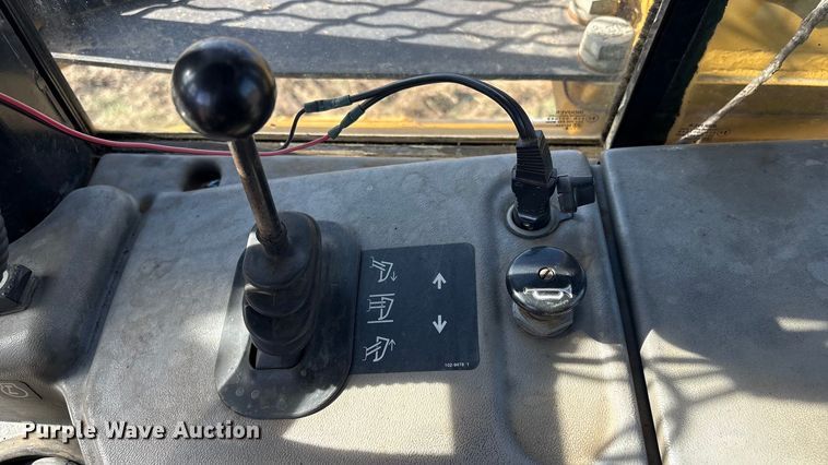 image for item FI0080 2008 Caterpillar D6N XL dozer