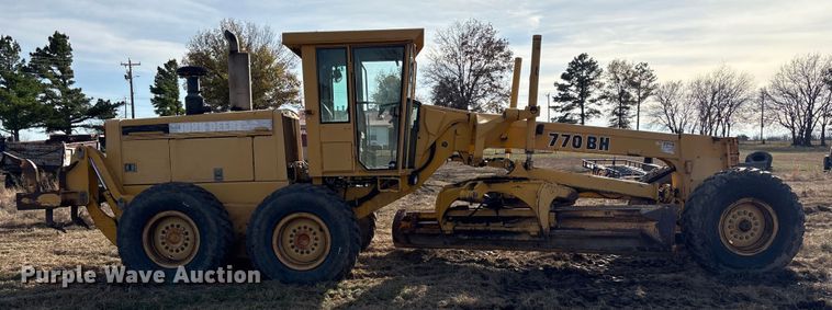 image for item FI0081 1995 John Deere 770BH motor grader