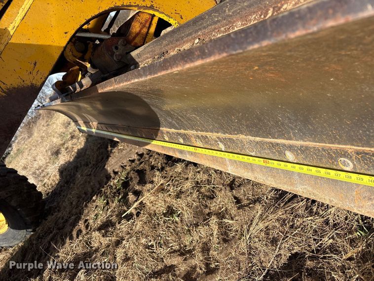 image for item FI0081 1995 John Deere 770BH motor grader