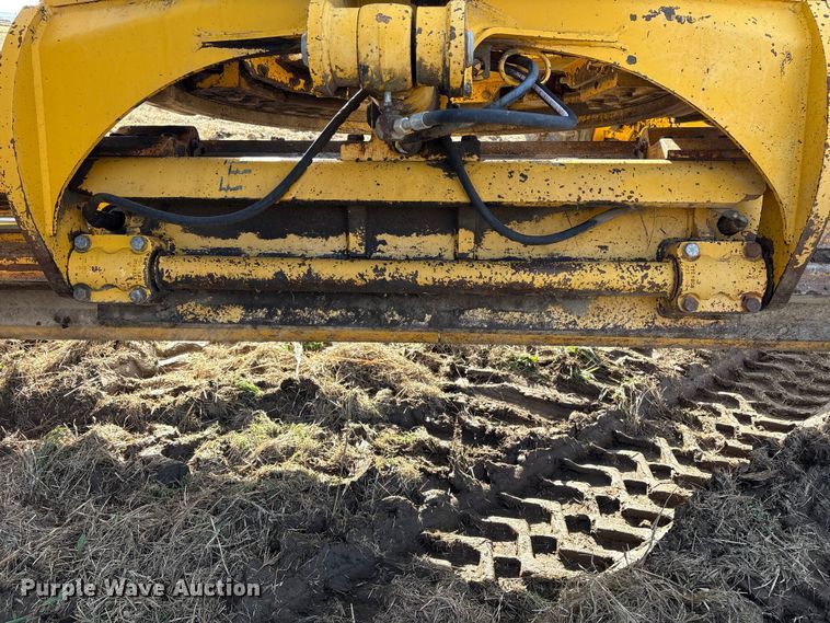 image for item FI0081 1995 John Deere 770BH motor grader