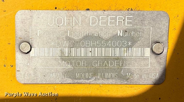 image for item FI0081 1995 John Deere 770BH motor grader