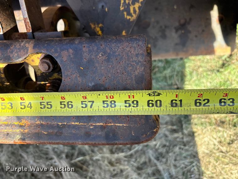 image for item FI0082 1975 International 412 elevating scraper