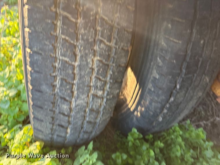 image for item FI0083 2000 L&L Trailer equipment trailer