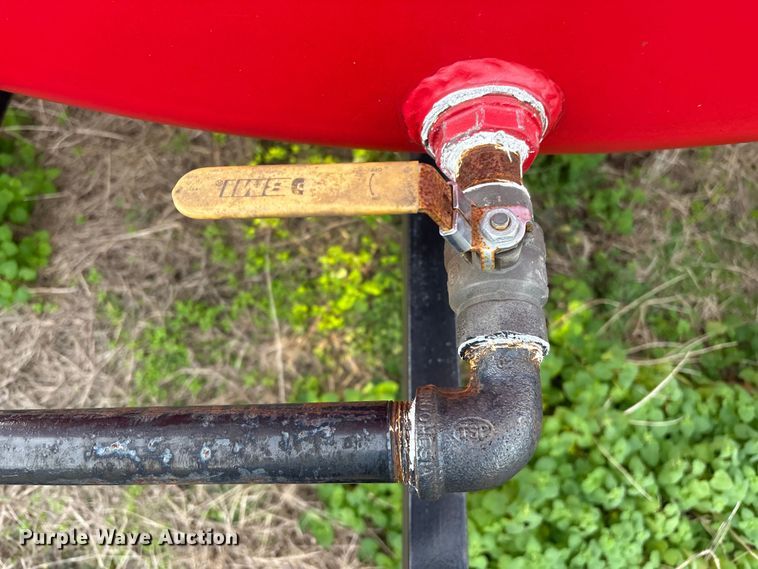 image for item FI0084 Shop built tank trailer