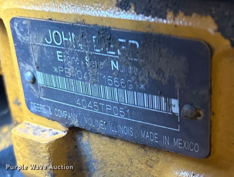 image for item FI0085 2002 John Deere 120 excavator