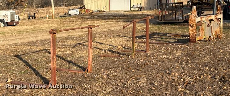 image for item FI0092 8'L L90B loader forks