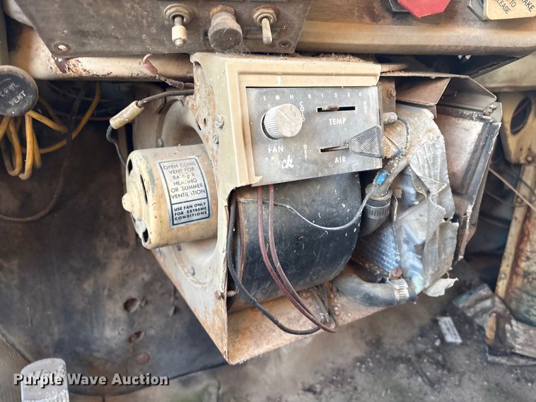 image for item FI0095 1973 Mack RL700L dump truck