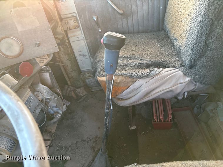 image for item FI0095 1973 Mack RL700L dump truck