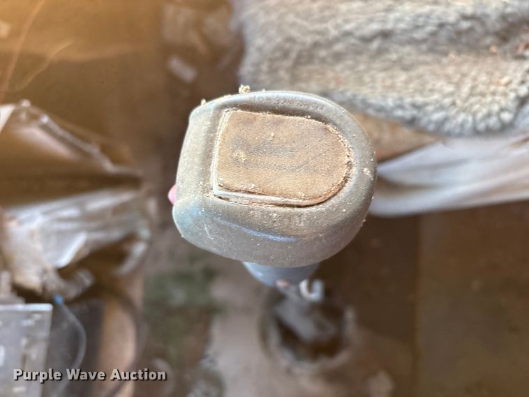 image for item FI0095 1973 Mack RL700L dump truck