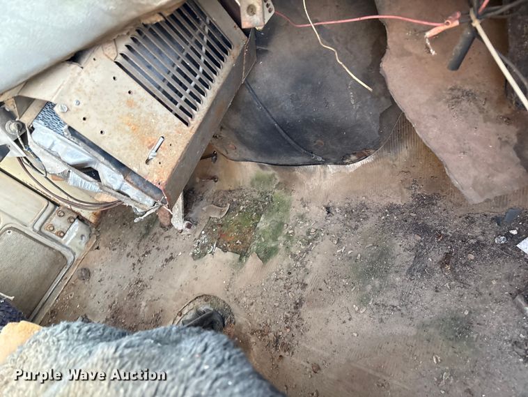 image for item FI0095 1973 Mack RL700L dump truck