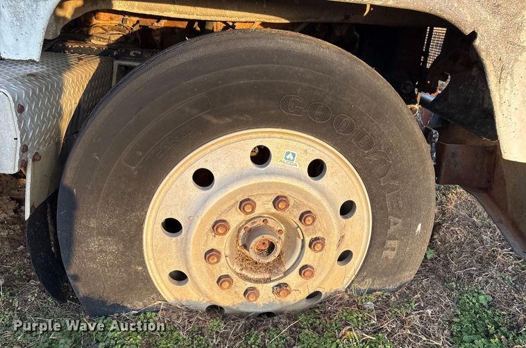 image for item FI0095 1973 Mack RL700L dump truck