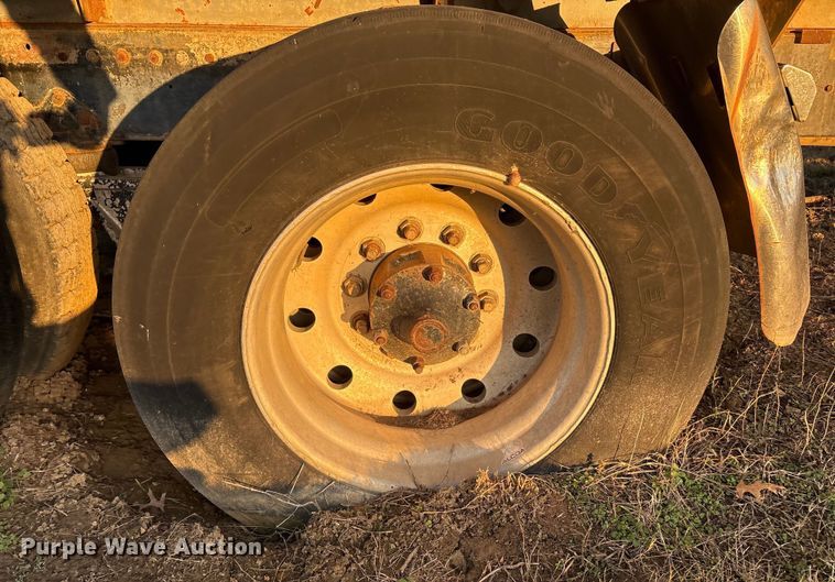 image for item FI0095 1973 Mack RL700L dump truck