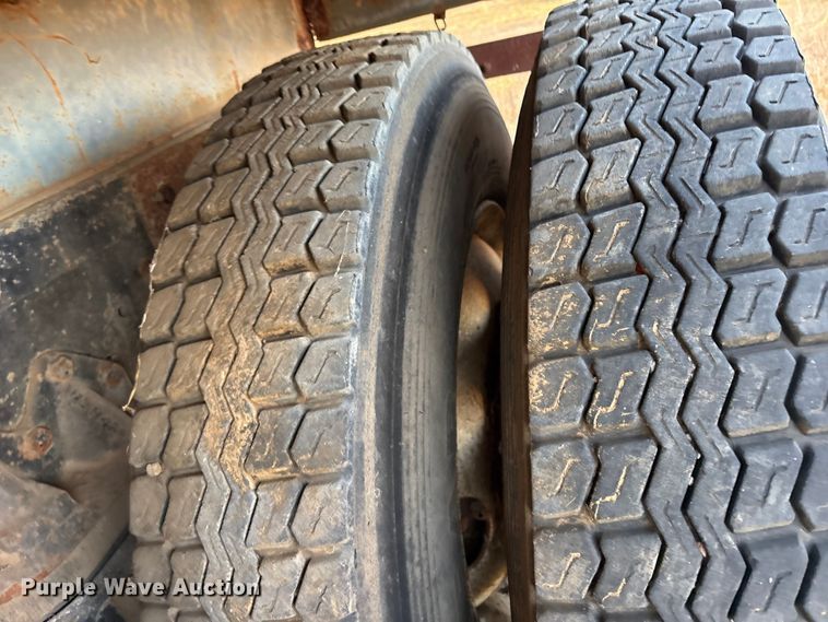 image for item FI0095 1973 Mack RL700L dump truck