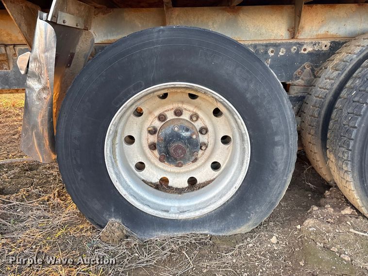 image for item FI0095 1973 Mack RL700L dump truck