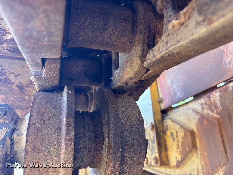 image for item FI0098 Caterpillar D6D dozer